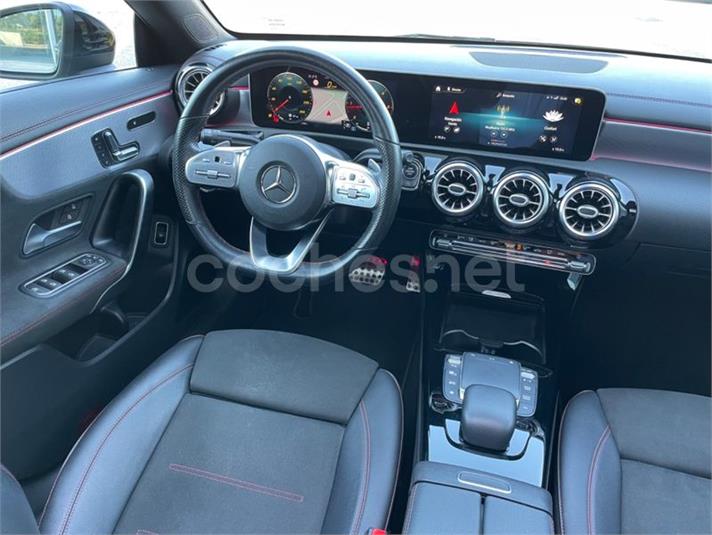 MERCEDES-BENZ CLA 200 4p.